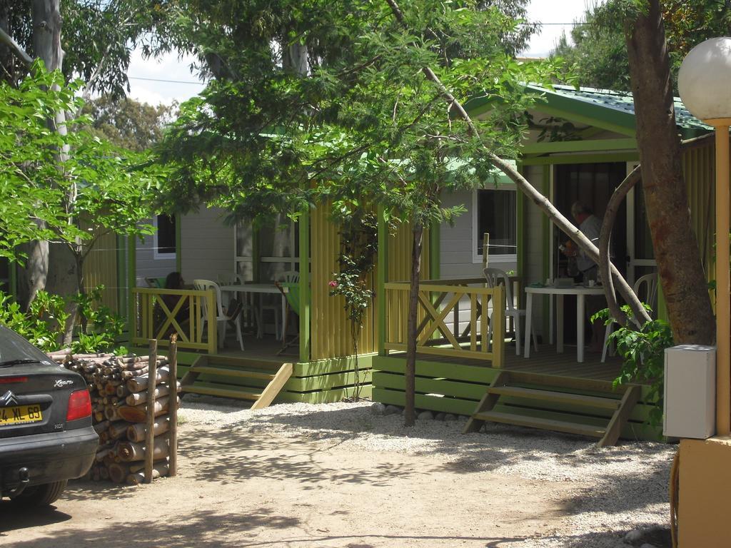 Camping La Cle Des Champs Calvi  Buitenkant foto